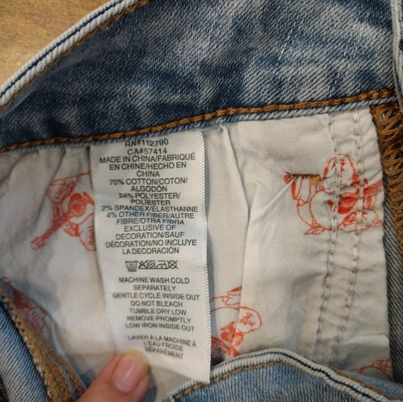 TRUE RELIGION Women's NWOT Low Rise LR Jean Shorts - 26 - Picture 6 of 9
